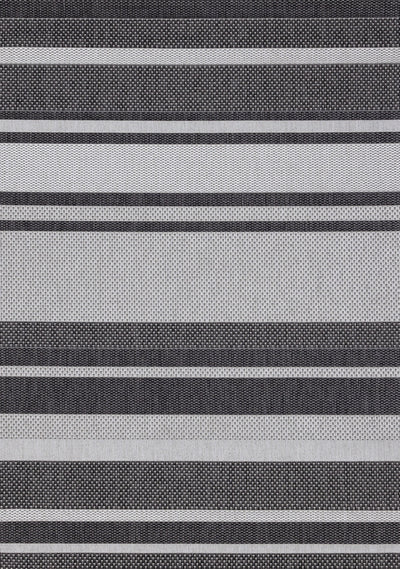 Jackson Striped Indoor/Outdoor Area Rug - 5'3" x 7'7"|Carpette Jackson à rayures pour l’intérieur et l'extérieur - 5 pi 3 po x 7 pi 7 po