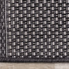Jackson Striped Indoor/Outdoor Area Rug - 5'3" x 7'7"|Carpette Jackson à rayures pour l’intérieur et l'extérieur - 5 pi 3 po x 7 pi 7 po