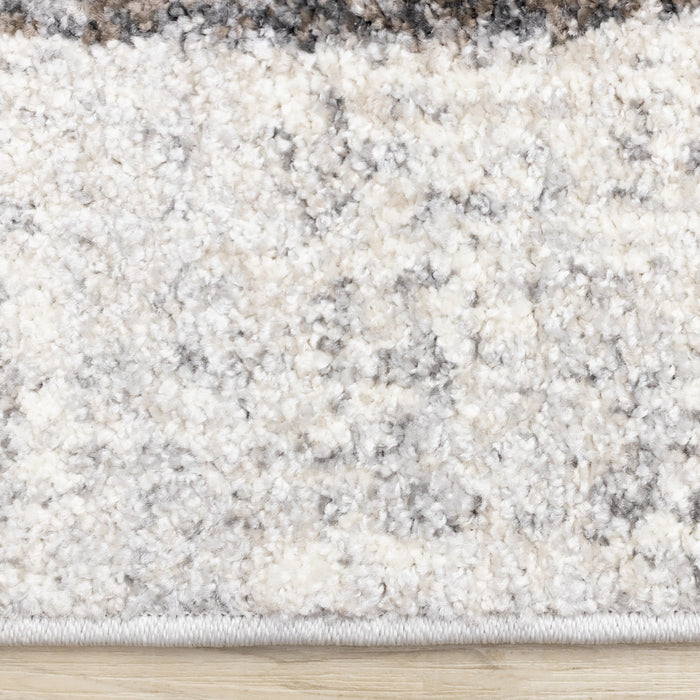Solace Soft Low-Pile Grey White Merging Circles Area Rug - 3'11\" x 5'7\"