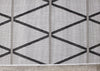 Jackson Diamond Indoor/Outdoor Area Rug - 5'3" x 7'7"|Carpette Jackson à motif de diamants pour l’intérieur et l'extérieur - 5 pi 3 po x 7 pi 7 po