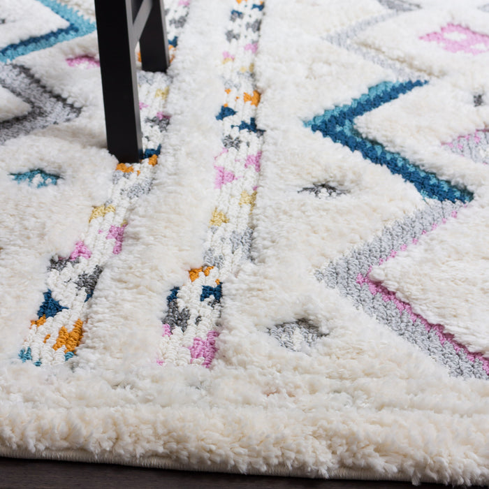 Lola Chevron Shag Area Rug - 2'7\" x 8'