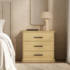 Clifford Traditional Nightstand in Natural Oak (3-Drawer) | Table de nuit traditionnelle Clifford en chene naturel (3 tiroirs)