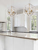 Dainolite Archello 3 Light Chandelier Matte White Vintage Bronze Accents Lamp|Lustre Archello de Dainolite à fini blanc mat avec touches bronze rétro et 3 ampoules