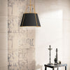 Dainolite Trapezoid 3 Light Pendant Trapezoid Gold/Black Shade White Fabric Diffuser Lamp|Luminaire suspendu Trapezoid de Dainolite avec abat-jour trapézoïde doré et noir qui diffuse la lumière, tissu blanc et 3 ampoules