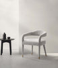 Aspen Mid-Century Modern Upholstered Tweed Armchair in Silver Lining | Fauteuil Aspen d’inspiration mi-siecle moderne en tweed rembourre, coloris Silver Lining