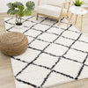Taylor Trellis Indoor Area Rug - 6'7" x 9'6"|Carpette Taylor à motif de treillis pour l'intérieur - 6 pi 7 po x 9 pi 6 po