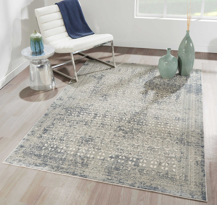 Mabel Traditional 8'11\" x 12'6\" Area Rug in Green Indoor Area Rug