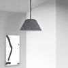 Dainolite Brynn 1 Light Pendant Small Black Finish Grey Felt Shade Lamp|Petit luminaire suspendu Brynn de Dainolite avec abat-jour en feutre gris, fini noir et 1 ampoule