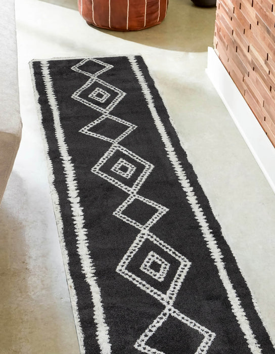 Zelda Contemporary 2'3\" x 7'6\" Runner Rug in Black Indoor Area Rug