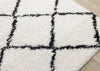 Taylor Trellis Indoor Area Rug - 6'7" x 9'6"|Carpette Taylor à motif de treillis pour l'intérieur - 6 pi 7 po x 9 pi 6 po