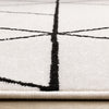 Covington White Black Modern Geometric Trellis Design Rug, 5'3" x 7'7" Indoor Area Rug | Tapis Covington a motif de treillis geometrique moderne blanc et noir, 5'3" x 7'7"