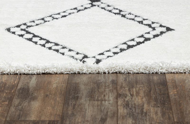 Zelda Contemporary 7'6\" x 9'6\" Area Rug in Ivory Indoor Area Rug