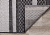 Jackson Striped Indoor/Outdoor Area Rug - 5'3" x 7'7"|Carpette Jackson à rayures pour l’intérieur et l'extérieur - 5 pi 3 po x 7 pi 7 po