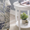 Rainbow Chairside Table - White|Table de fauteuil Rainbow - blanche
