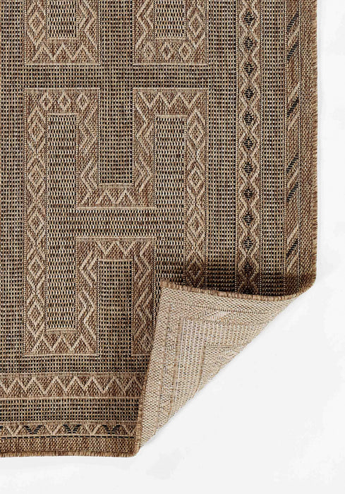 Hazel Transitional 5'3\" x 7'0\" Area Rug in Ivory Indoor Area Rug