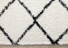 Taylor Trellis Indoor Area Rug - 6'7" x 9'6"|Carpette Taylor à motif de treillis pour l'intérieur - 6 pi 7 po x 9 pi 6 po