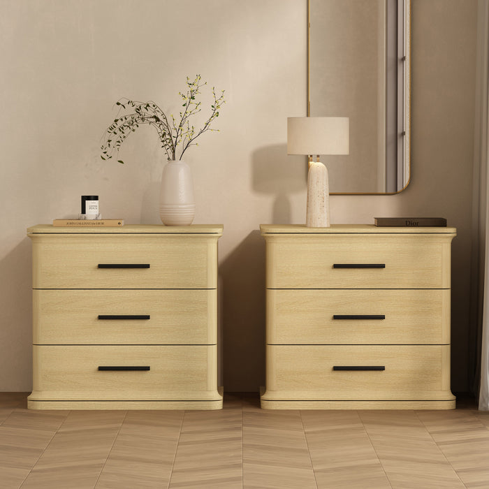 Clifford Traditional Nightstand in Natural Oak (3-Drawer)