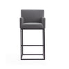 Manhattan Comfort Ambassador 42" Metal Barstool - Grey & Black|Tabouret bar Ambassador de Manhattan Comfort de 42 po en métal - gris et noir
