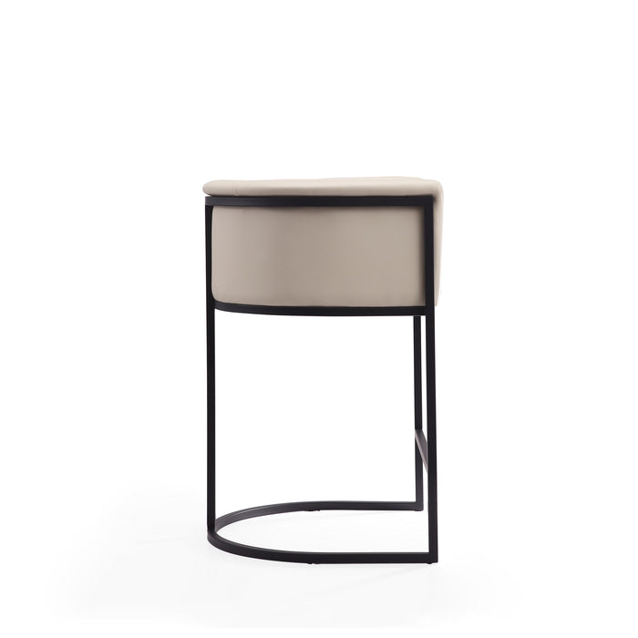 Manhattan Comfort Cosmopolitan 33.8\" Metal Counter Height Barstool - Cream & Black
