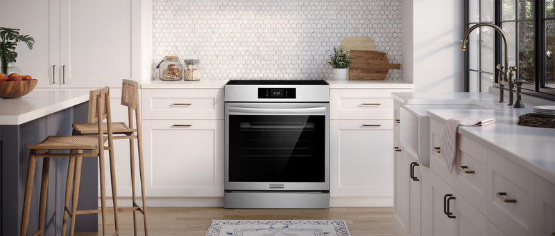 Frigidaire Gallery 6.2 Cu. Ft. Induction Range with Stone-Baked Pizza - Smudge-Proof® Stainless Steel - GCFI307CBF