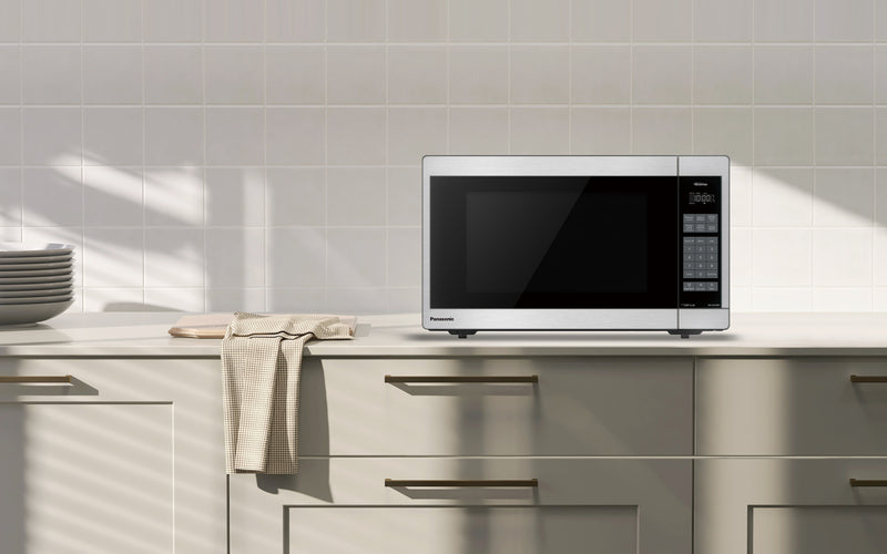 Panasonic 1.3 Cu. Ft. 1,200 W Genius® Countertop Microwave - NNSC669SC
