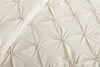 Gardenia Wynd 3-Piece King Comforter Set - Oatmeal | Ensemble d'édredon Gardenia Wynd 3 pièces écru pour très grand lit