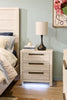 Haven Bedside 3-Drawer Nightstand with USB Port, 26"W x 28"H - White | Table de nuit Haven de 26 po (L) x 28 po (H) à 3 tiroirs avec port USB - blanche