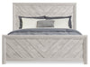 Lark 5pc Bedroom Set with Panel Bed, Dresser & Mirror, Rustic White  - King Size | Ensemble de chambre à coucher Lark 5 pièces blanc rustique avec lit à panneaux, commode et miroir - format très grand lit
