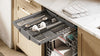Bosch 24" 46 Dba 300 Series Dishwasher with PrecisionWash® and Third Rack - SHV53D73UC | Lave-vaisselle Bosch de série 300 de 24 po et de 46 dBA avec PrecisionWashMD et 3ᵉ panier – SHV53D73UC