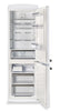 Classic Retro by Unique 24" 12 Cu. Ft. Bottom-Freezer Refrigerator - Marshmallow White - UGP-340L W AC | Réfrigérateur Classic Rétro par Unique de 24 po et de 12 pi3 à congélateur inférieur - blanc guimauve - UGP-340L W AC | U340LWAC