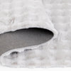 Dream Step Memory Foam Bubble Light Grey Faux Fur Area Rug - 5' x 7' | Carpette Dream Step à bulles en fausse fourrure gris clair avec mousse à mémoire de forme - 5 pi x 7 pi