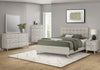 Cami Bedroom Chest of Drawers, 5-Drawer, Mid-Century Modern, 31.5"W x 50"H - Grey Oak | Commode verticale de chambre à coucher moderne du milieu du 20e siècle Cami de 31,5 po (l) x 50 po (H) à 5 tiroirs - chêne gris