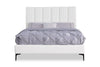 Nova Upholstered Platform Bed in White Vegan-Leather Fabric - King Size | Lit plateforme rembourré Nova en tissu de cuir végétalien blanc - format très grand lit