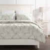 Gardenia Wynd 3-Piece King Comforter Set - Oatmeal | Ensemble d'édredon Gardenia Wynd 3 pièces écru pour très grand lit