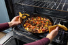Whirlpool 30" 5 Cu. Ft. Gas Range with Air Cooking - Black-on-Stainless - WSGS5030SV | Cuisinière à gaz Whirlpool de 5 pi³ et de 30 po avec cuisson à air - noir sur acier inoxydable - WSGS5030SV