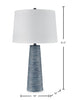 Sadie 31.5" Textured Table Lamp with White Shade – Denim Wash  | Lampe de table texturée Sadie de 31,5 po avec abat-jour blanc - lavis denim