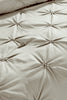 Gardenia Wynd 3-Piece King Comforter Set - Oatmeal | Ensemble d'édredon Gardenia Wynd 3 pièces écru pour très grand lit
