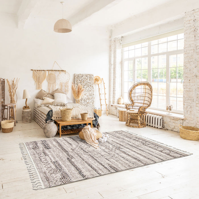 Vera Aztec Ivory/Grey Area Rug - 5'2\" x 7'5\"