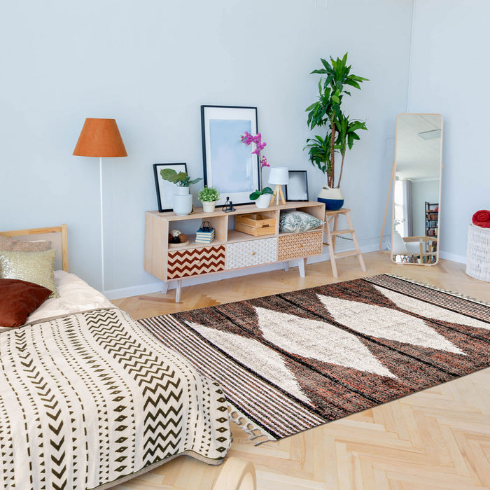 Vera Losange Ivory Area Rug - 7'10\" x 10'5\"