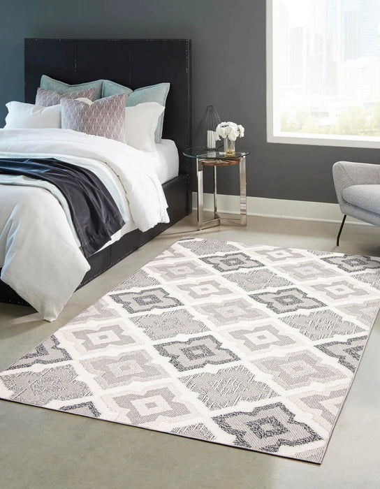 Alaqua Ivory Area Rug - 6'7\" x 9'6\"