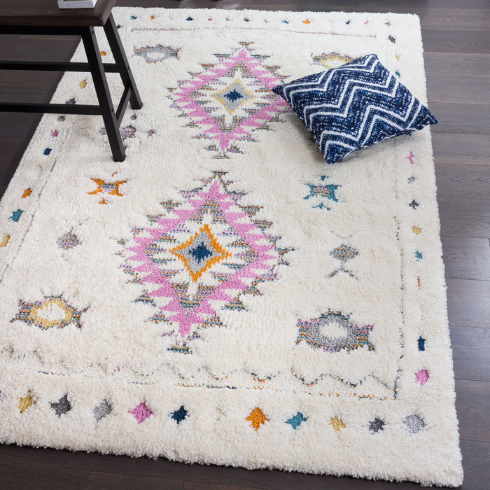 Lola Diamond 8x11 Area Rug