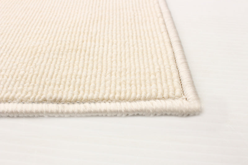 Sophie Ivory Area Rug - 4'7\" x 6'7\"