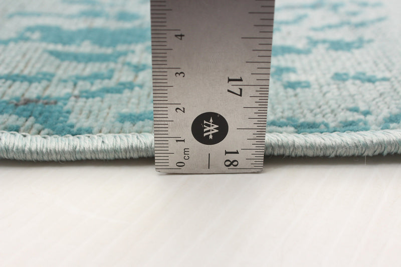 Mariam Aqua 6'7\" x 9'6\" Area Rug