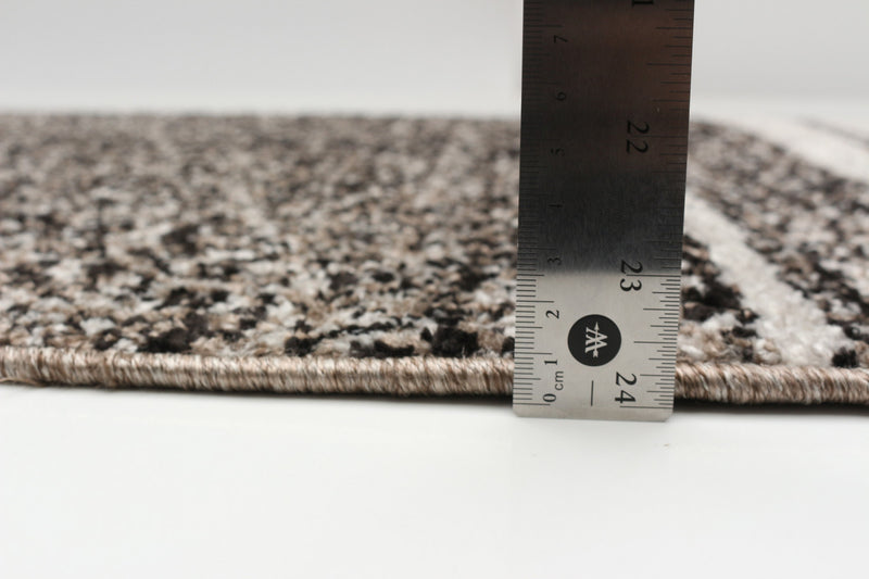 Vera Earth Taupe/Black Area Rug - 2'7\" x 8'4\"