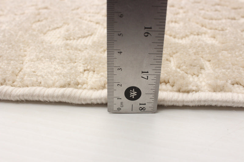 Caledonia Ivory 4'7\" x 6'7\" Area Rug
