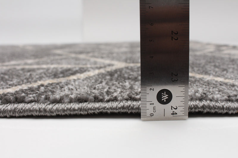Davina Grey Area Rug - 6'7\" X 9'10\" 