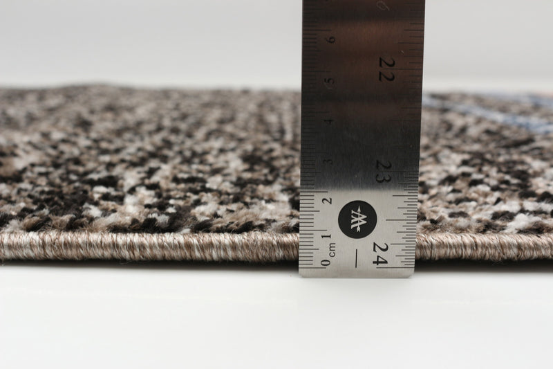 Vera Earth Taupe/Ivory Area Rug - 2'7\" x 8'4\"