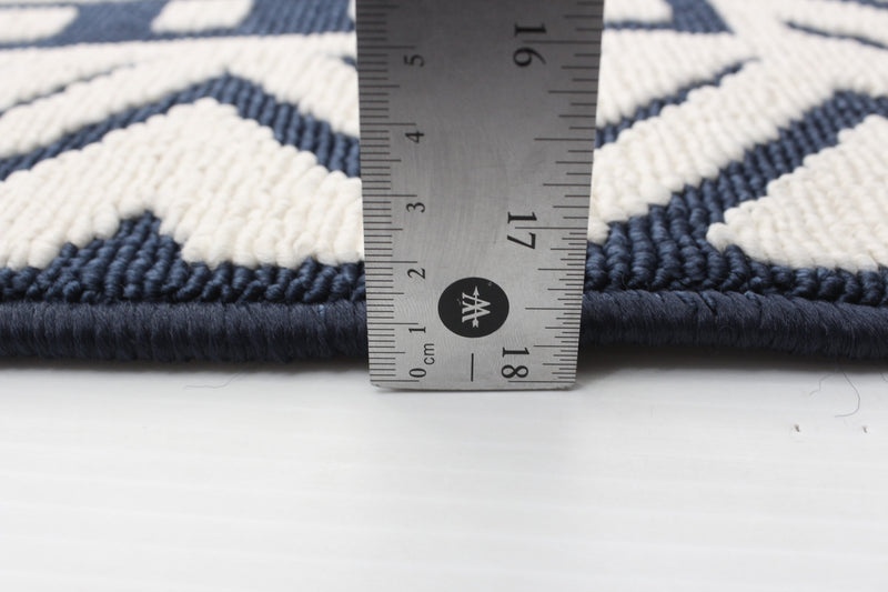 Gaia Blue 6'7\" x 9'6\" Area Rug