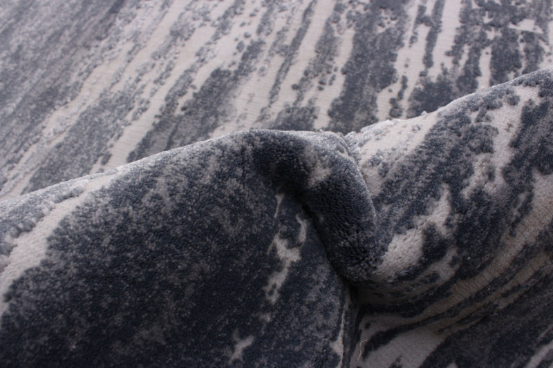 Ulema Grey Rug 6'7\" X 9'6\" Area Rug