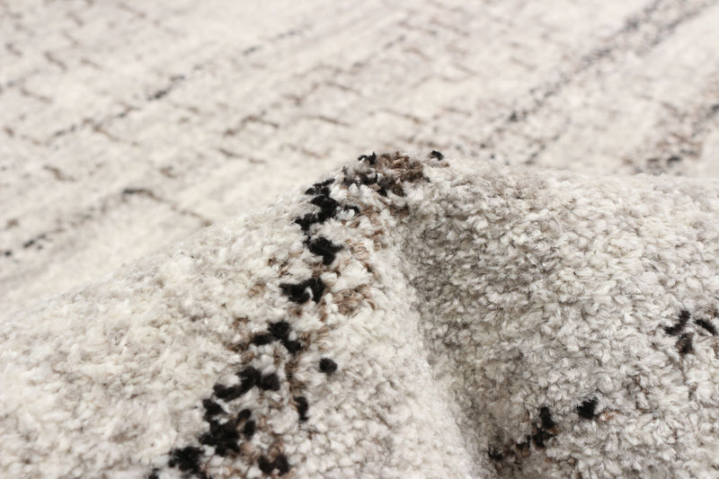 Vera Aztec Ivory/Grey Area Rug - 7'10\" x 10'5\"